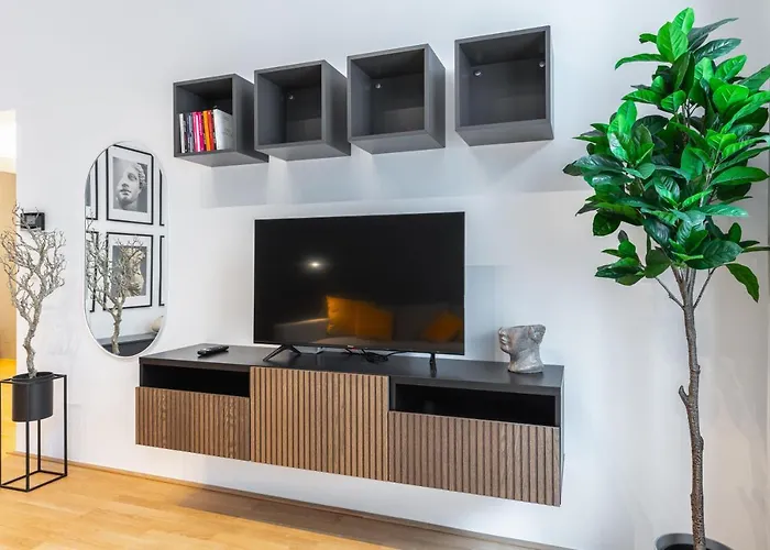Апартаменты Trendy With - Smart Tv, Coffee Machine In Meidling Вена