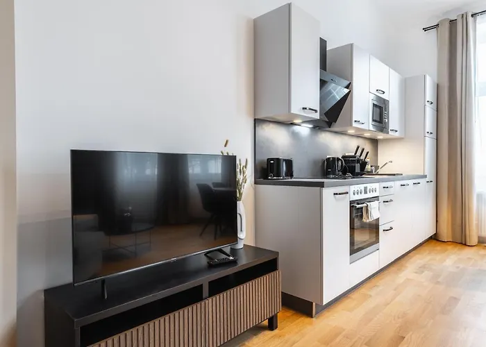 Trendy With - Smart Tv, Coffee Machine In Meidling Вена